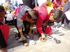 “愛心冬鞋”再起航 溫暖山里娃腳丫(圖)