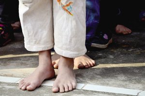 “愛心冬鞋”再起航 溫暖山里娃腳丫(圖)